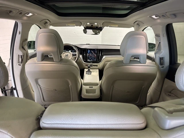2018 Volvo XC60 2nd Gen - Image 10 of 21