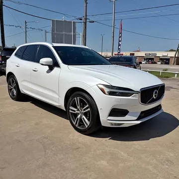 2018 Volvo XC60 T5 Momentum Sport Utility 4D