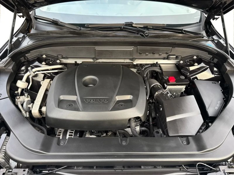 2018 Volvo XC60 2nd Gen - Image 11 of 12