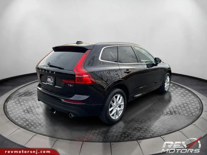 2018 Volvo XC60 2nd Gen - Image 5 of 12
