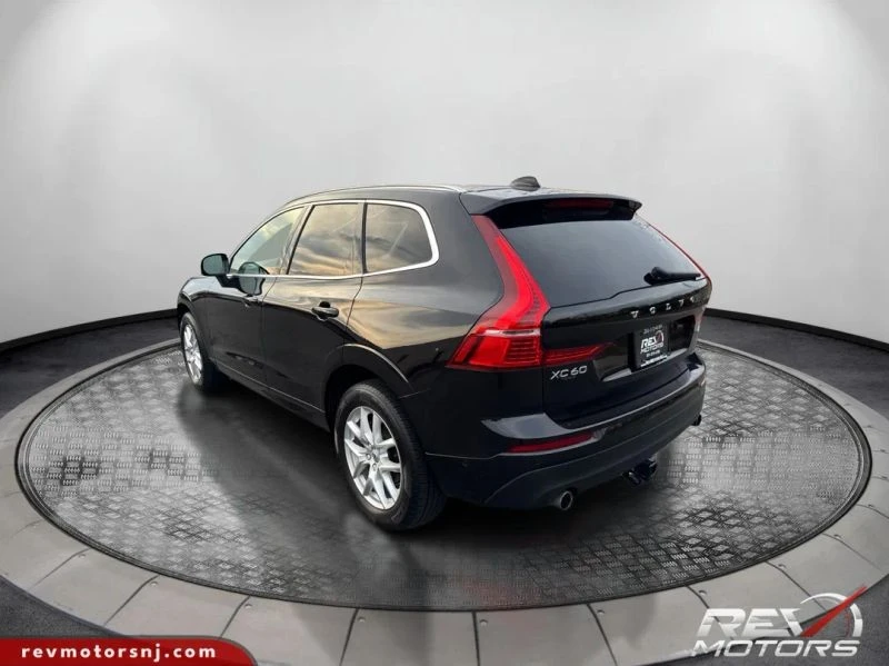2018 Volvo XC60 2nd Gen - Image 3 of 12