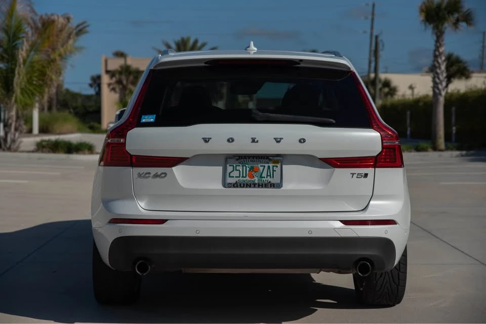 2018 Volvo XC60 2nd Gen - Image 4 of 16