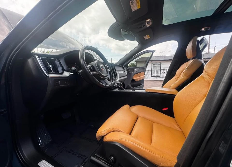 2018 Volvo XC60 2nd Gen - Image 10 of 19