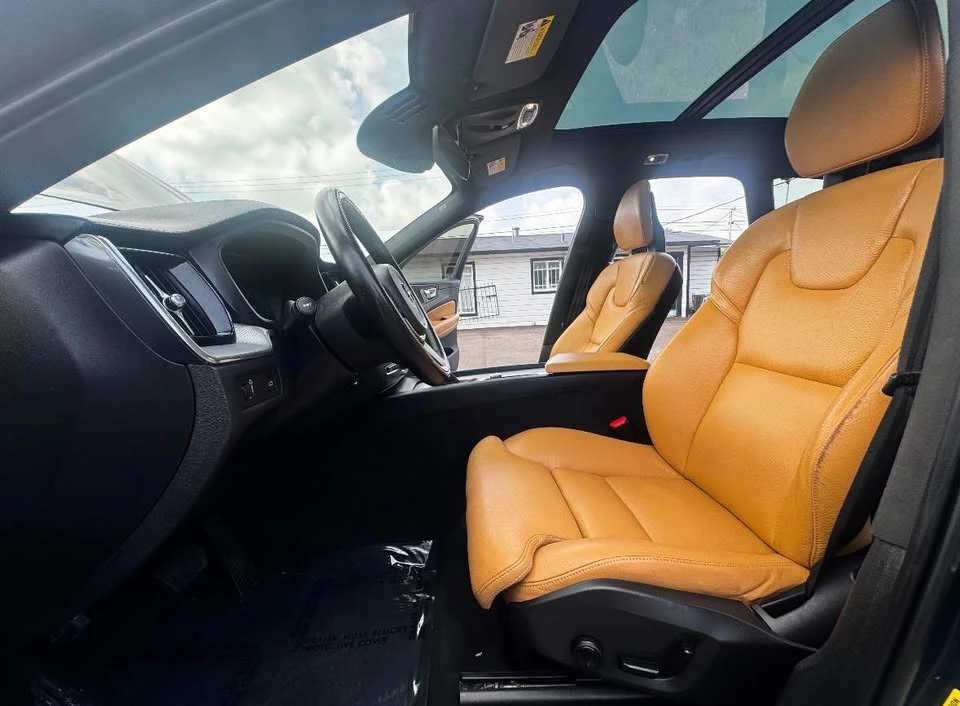 2018 Volvo XC60 2nd Gen - Image 13 of 19