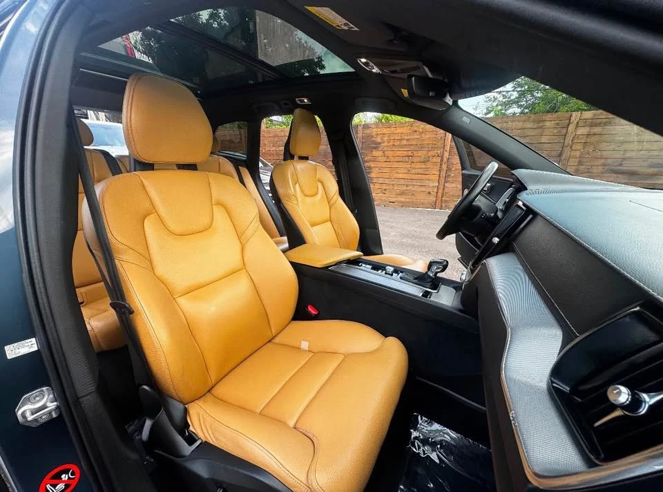 2018 Volvo XC60 2nd Gen - Image 17 of 19