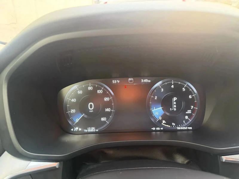 2018 Volvo XC60 2nd Gen - Image 10 of 12