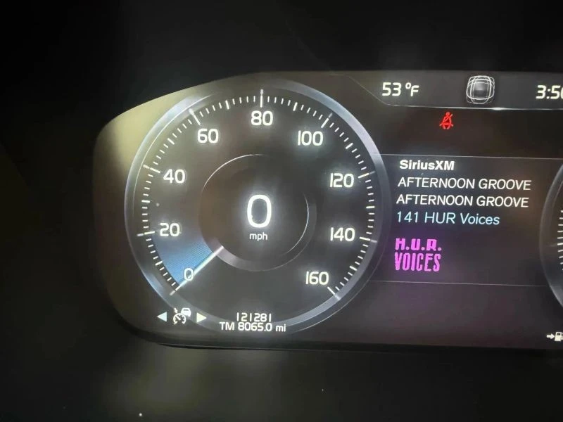 2018 Volvo XC60 2nd Gen - Image 11 of 12