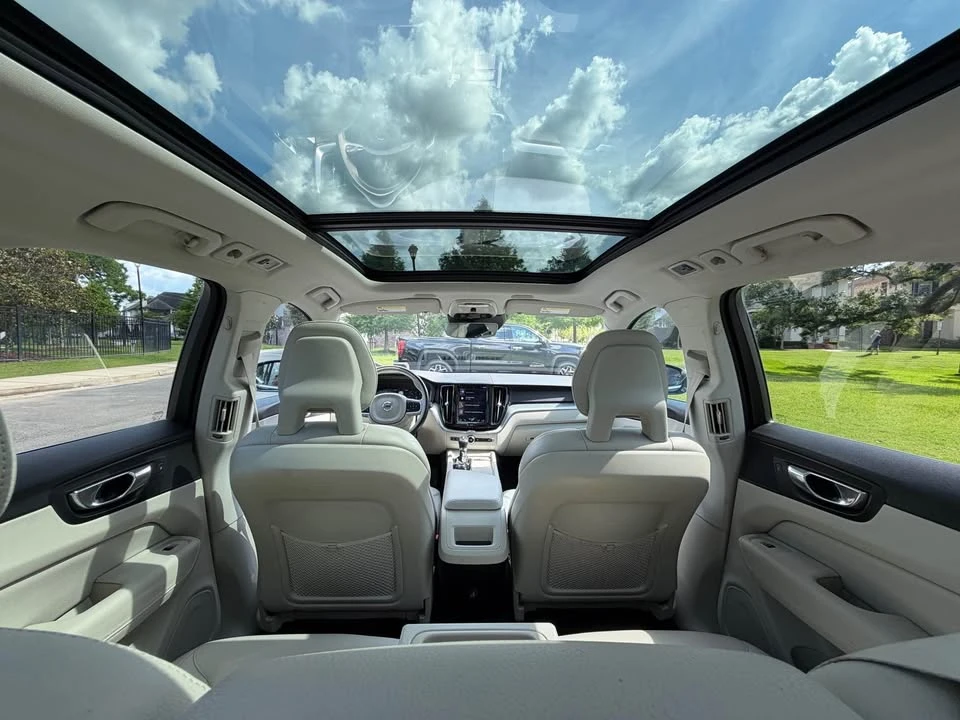 2018 Volvo XC60 2nd Gen - Image 8 of 16