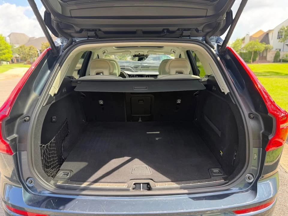 2018 Volvo XC60 2nd Gen - Image 7 of 16