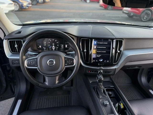 2018 Volvo XC60 2nd Gen - Image 15 of 21