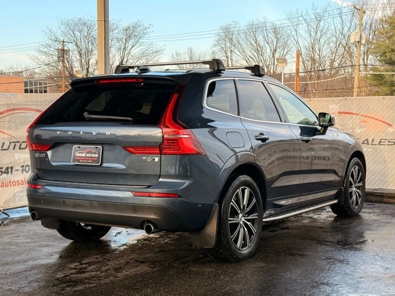 2018 Volvo XC60 2nd Gen - Image 9 of 12