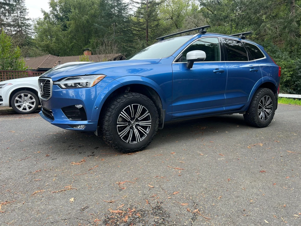 2018 Volvo XC60 2nd Gen - Image 12 of 31