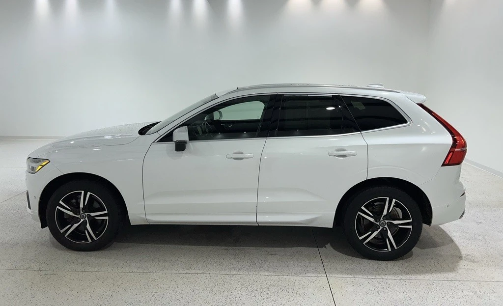 2018 Volvo XC60 2nd Gen - Image 2 of 21