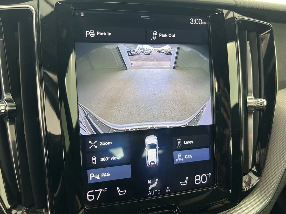 2018 Volvo XC60 2nd Gen - Image 13 of 21
