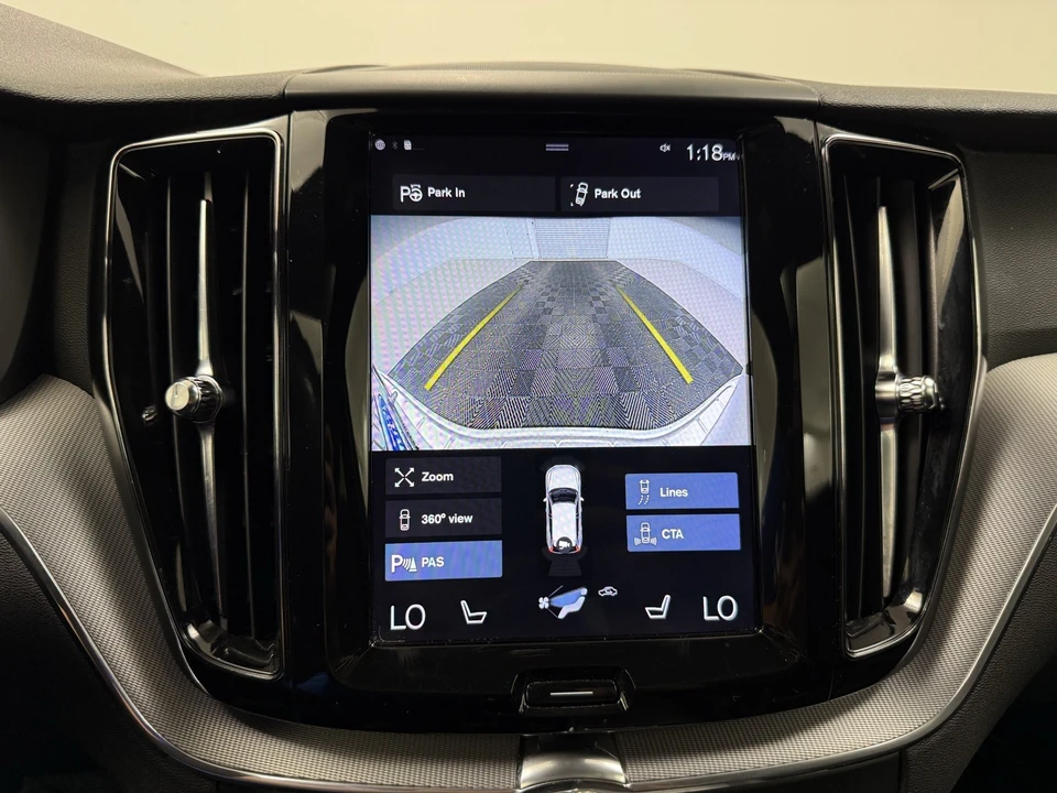 2018 Volvo XC60 2nd Gen - Image 18 of 21