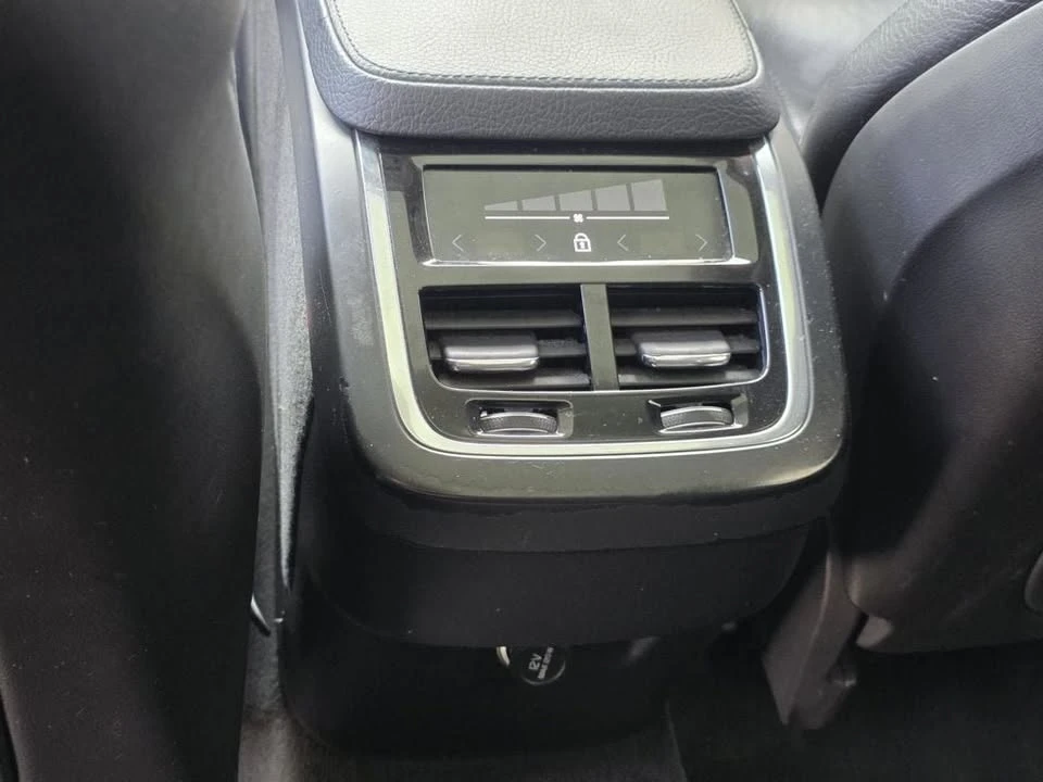 2018 Volvo XC90 2nd Gen - Image 11 of 20