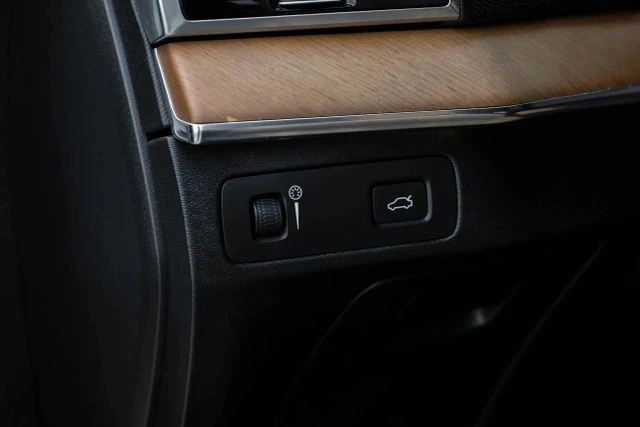 2018 Volvo XC90 2nd Gen - Image 30 of 31