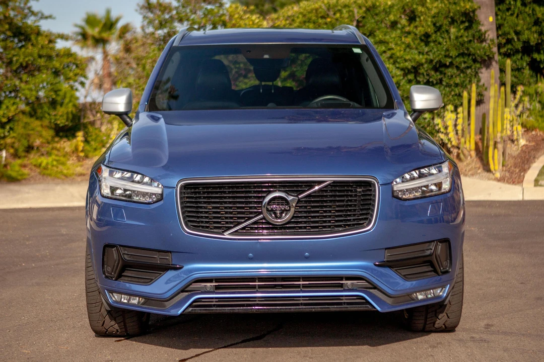 2018 Volvo XC90 2nd Gen - Image 2 of 31