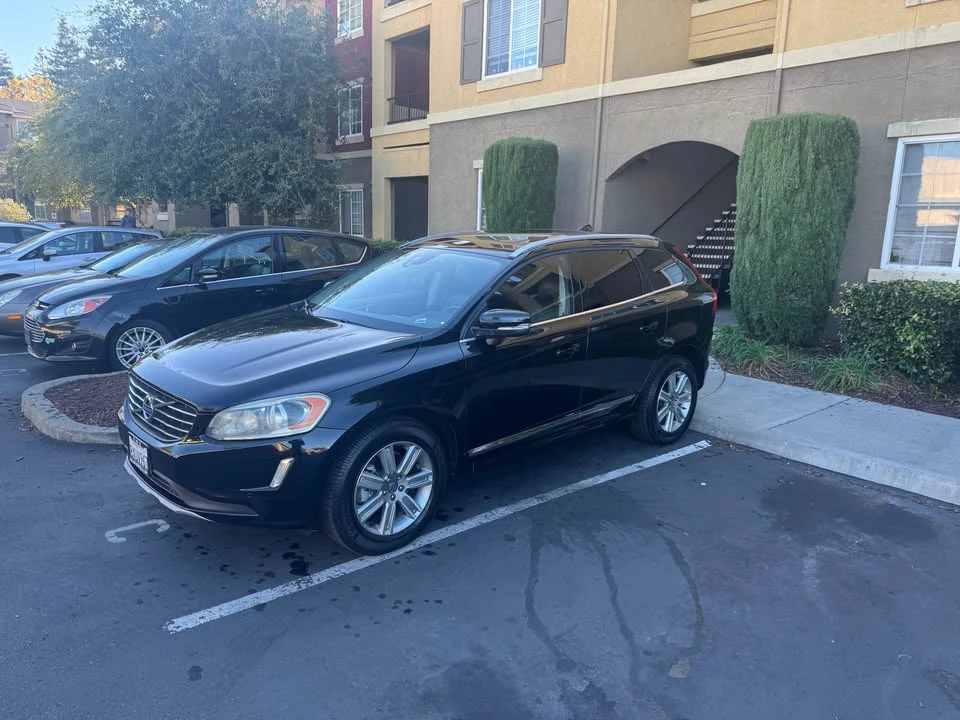 2018 Volvo XC60 2nd Gen - Image 5 of 6