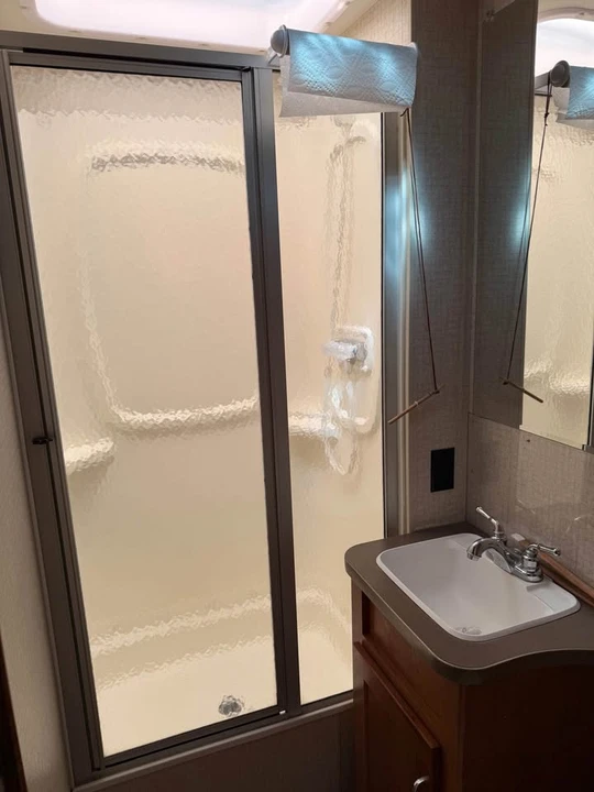 2018 Winnebago - Image 10 of 10