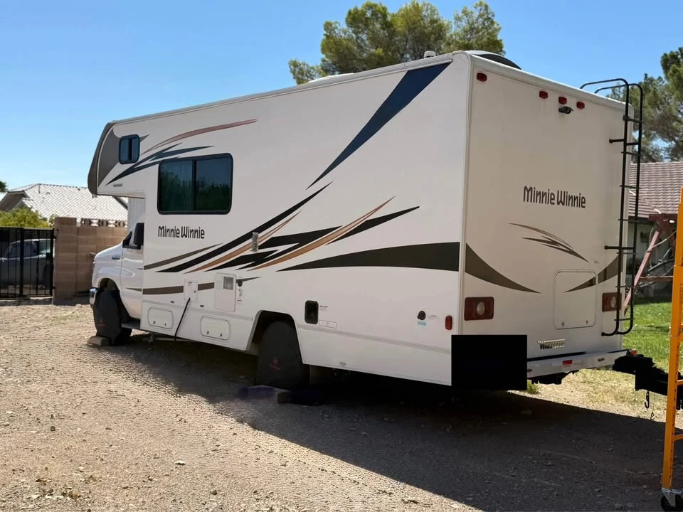 2018 Winnebago - Image 3 of 10