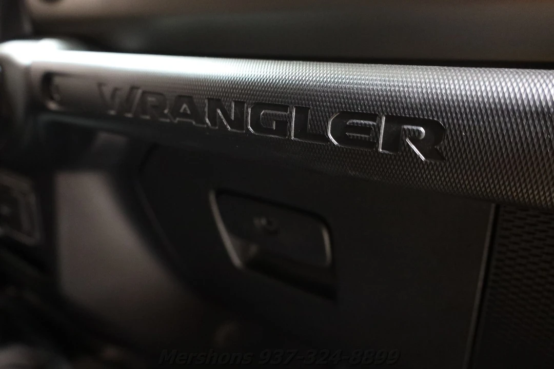 2018 Jeep Wrangler - Image 19 of 21