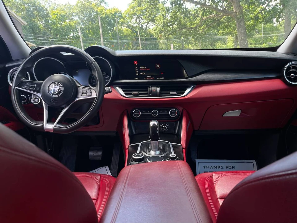 2018 Alfa Romeo Stelvio - Image 18 of 19