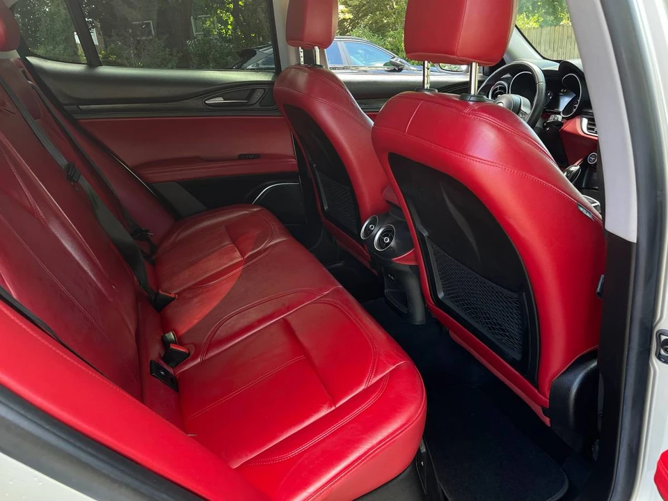 2018 Alfa Romeo Stelvio - Image 11 of 19