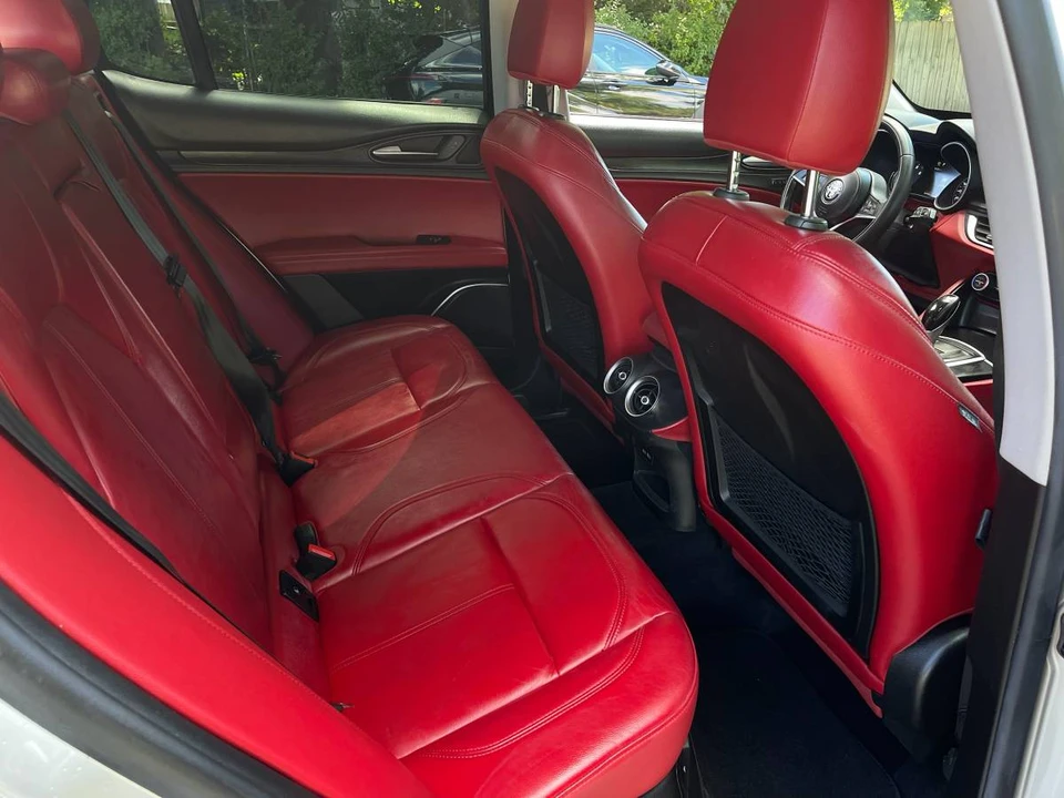 2018 Alfa Romeo Stelvio - Image 10 of 19