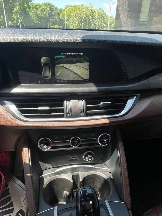 2018 Alfa Romeo Stelvio - Image 21 of 23
