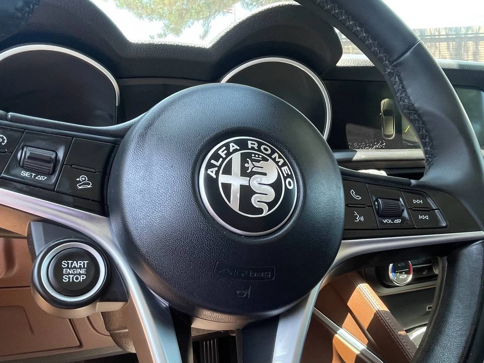 2018 Alfa Romeo Stelvio - Image 20 of 23