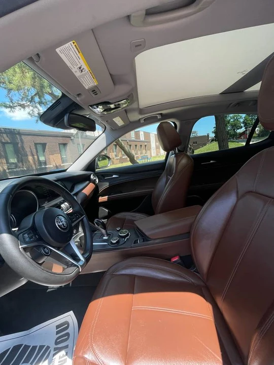 2018 Alfa Romeo Stelvio - Image 18 of 23