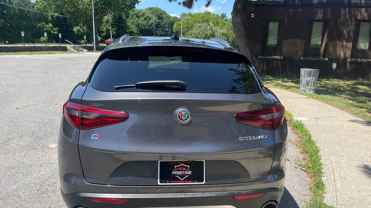 2018 Alfa Romeo Stelvio - Image 13 of 23
