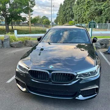 2018 BMW M5 M550i xDrive
