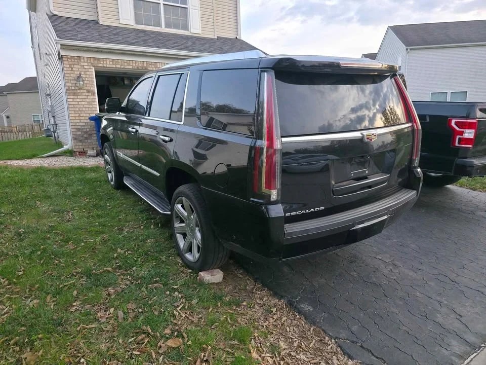 2018 Cadillac Escalade 4th Gen - Image 4 of 10