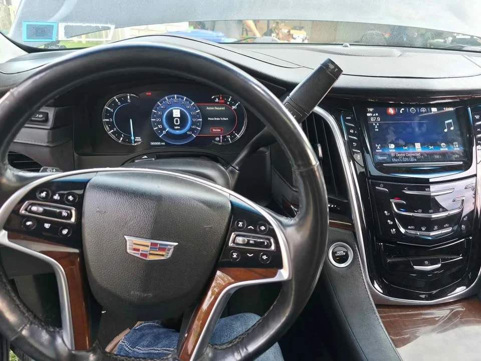 2018 Cadillac Escalade 4th Gen - Image 5 of 10