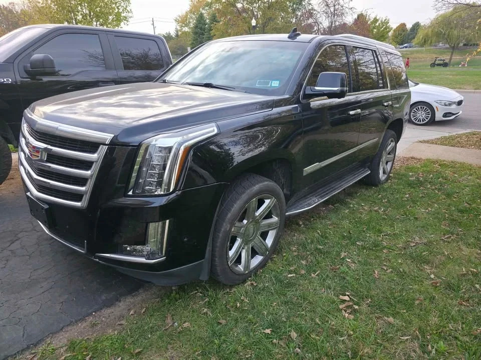 2018 Cadillac Escalade 4th Gen - Image 2 of 10
