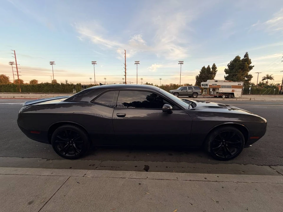 2018 Dodge Challenger 3rd Gen - Image 4 of 15