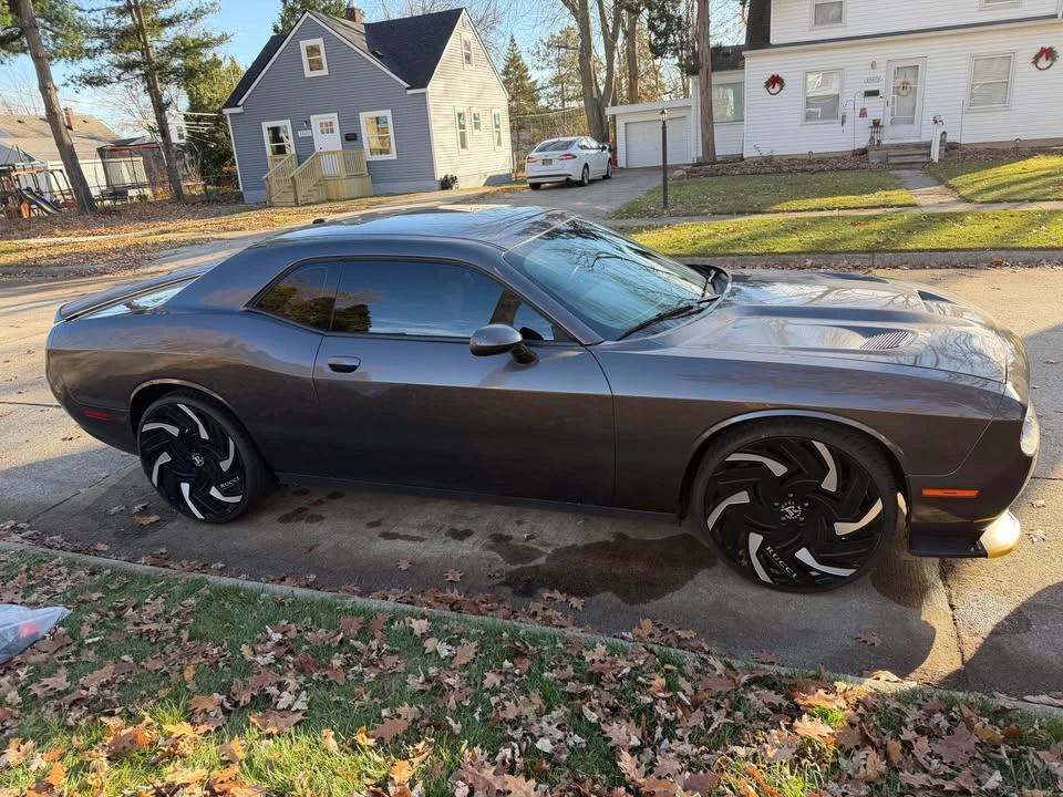 2018 Dodge Challenger 3rd Gen - Image 9 of 10