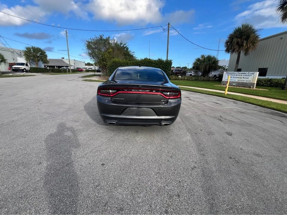 2018 Dodge Charger 7th Gen - Image 6 of 9