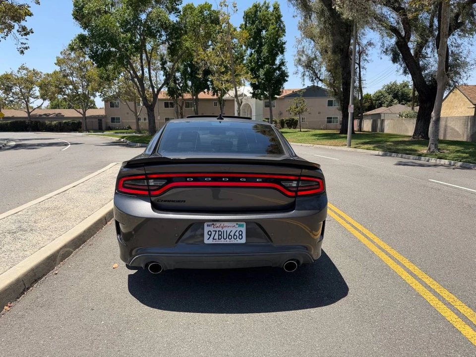 2018 Dodge Charger SRT & 392 7th Gen - Image 4 of 10