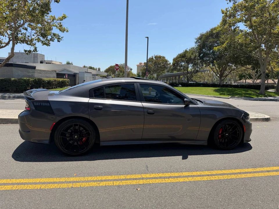 2018 Dodge Charger SRT & 392 7th Gen - Image 7 of 10