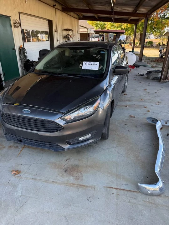 2018 Ford Focus 3rd Gen - Image 2 of 3