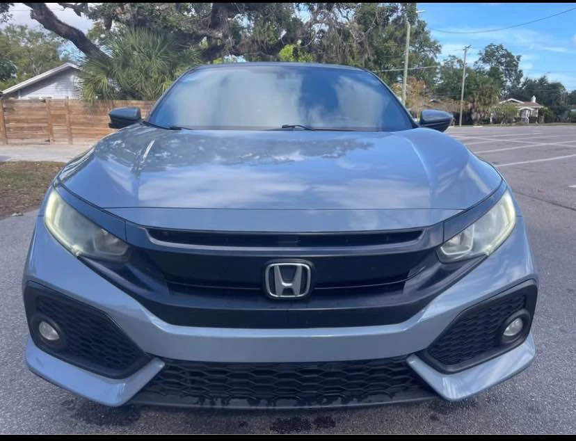 2018 Honda Civic 10th Gen - Image 6 of 9