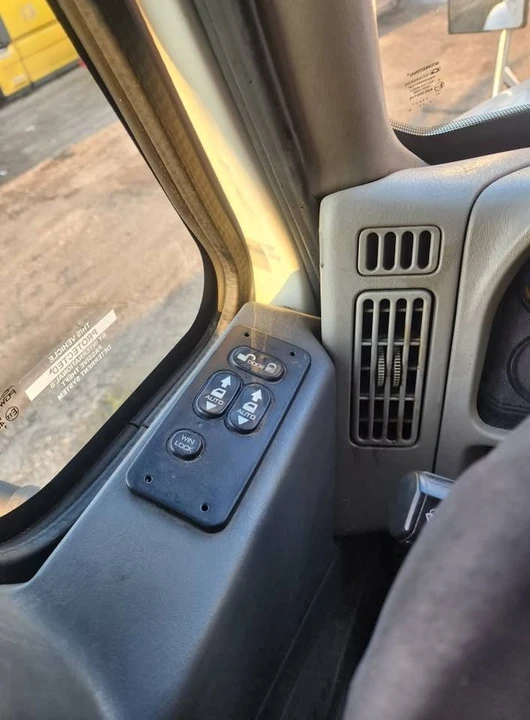 2018 International 4300 - Image 6 of 20