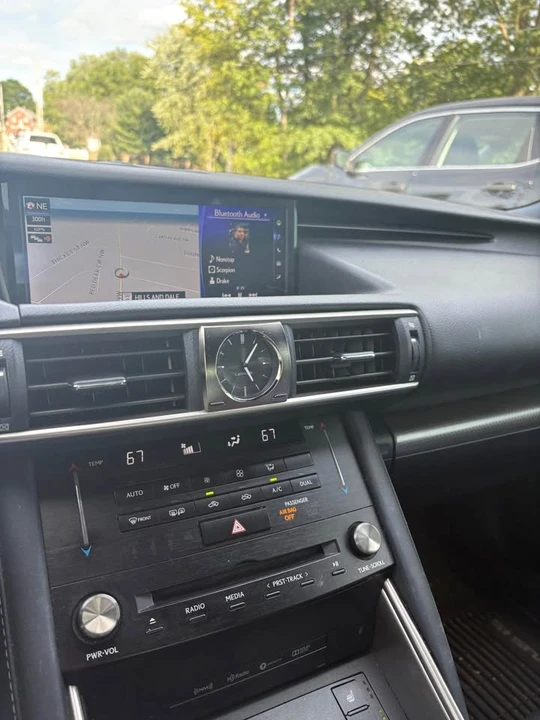 2018 Lexus IS 3rd Gen - Image 4 of 6