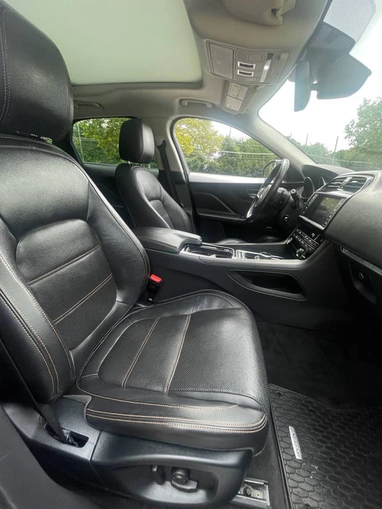 2018 Jaguar F-Pace - Image 22 of 22