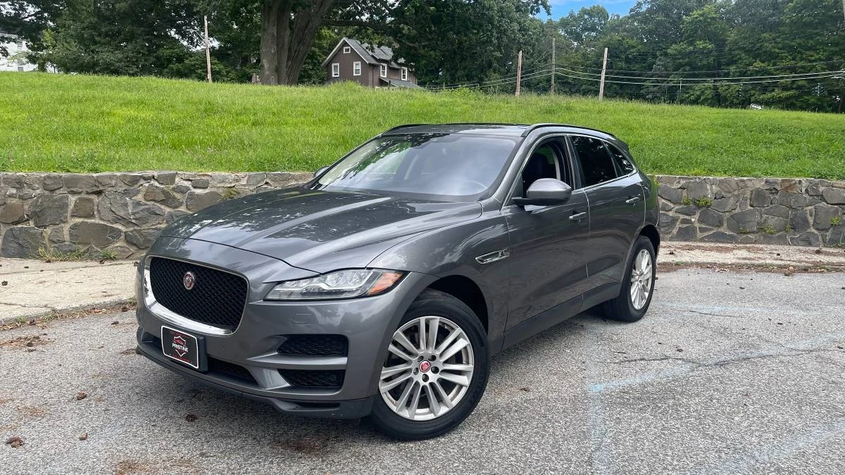 2018 Jaguar F-Pace - Image 2 of 22