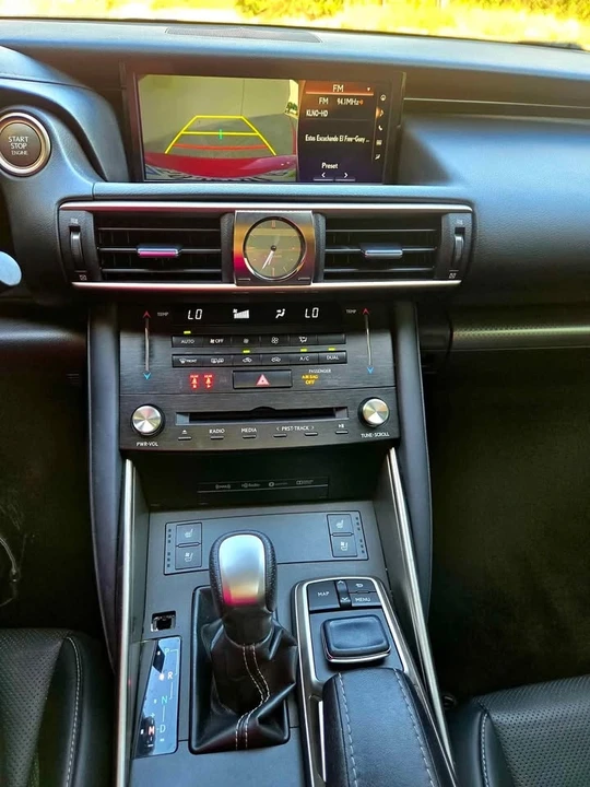 2018 Lexus IS 3rd Gen - Image 8 of 10