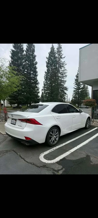 2018 Lexus IS 3rd Gen - Image 3 of 8
